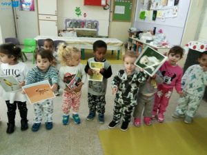 פעילות במעון אמונה בנהריה בעקבות הספר "יום נפלא"